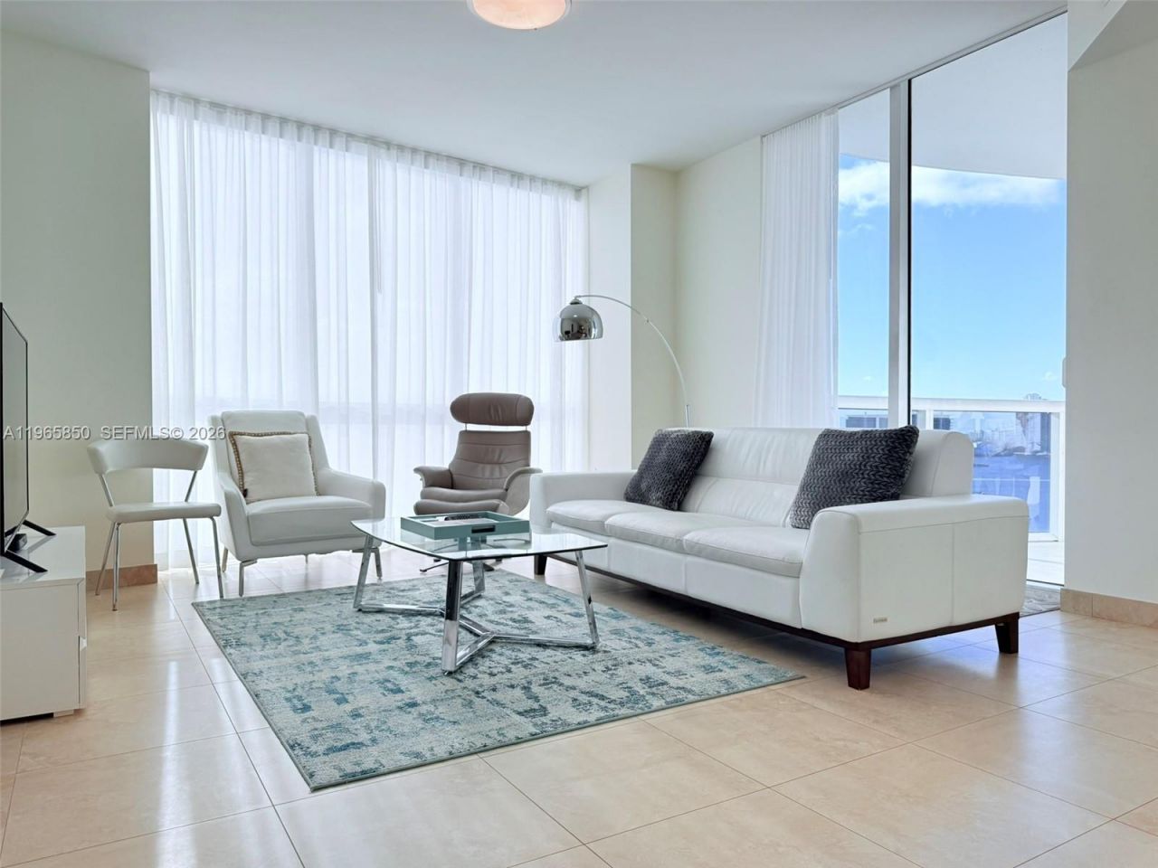 18201 Collins Ave, Unit 1501A, Sunny Isles Beach, FL 33160 Photo