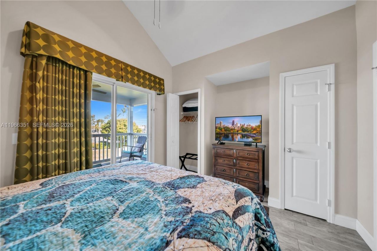 5101 Sunset Village Dr , Duck, FL 33050 Photo