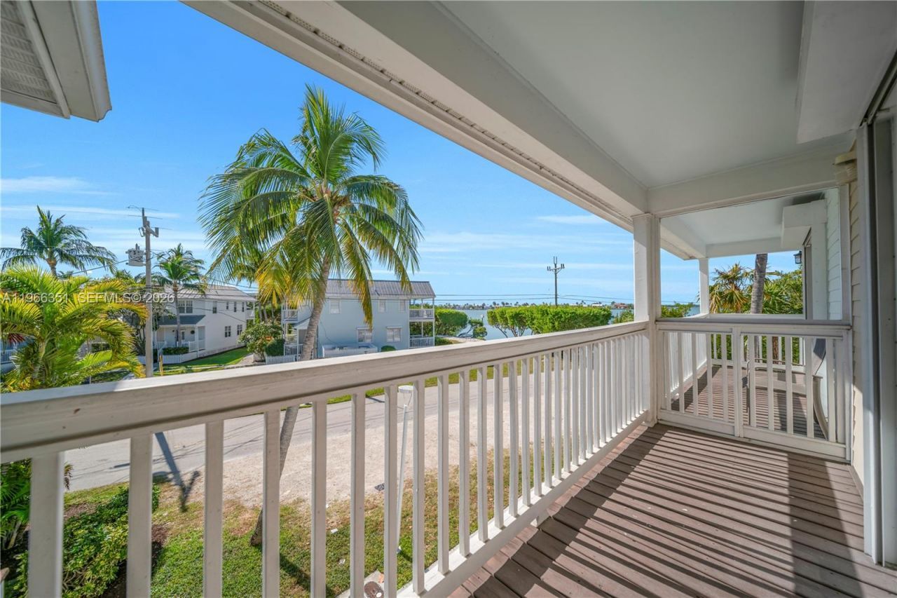 5101 Sunset Village Dr , Duck, FL 33050 Photo