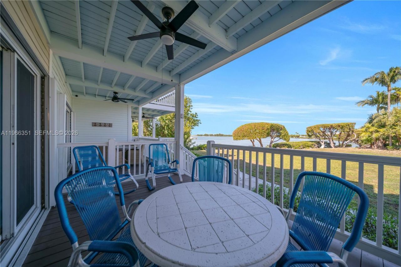 5101 Sunset Village Dr , Duck, FL 33050 Photo