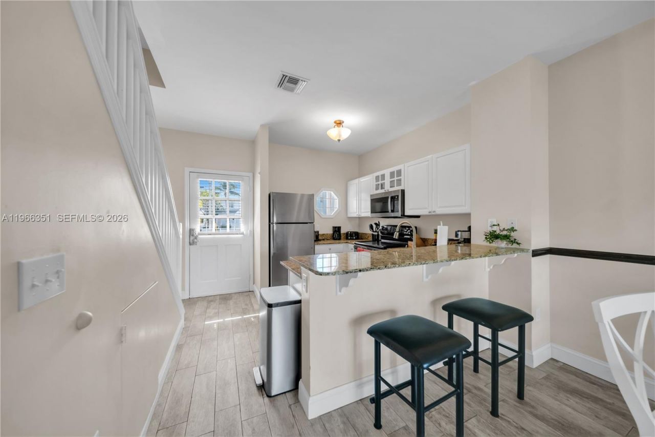 5101 Sunset Village Dr , Duck, FL 33050 Photo