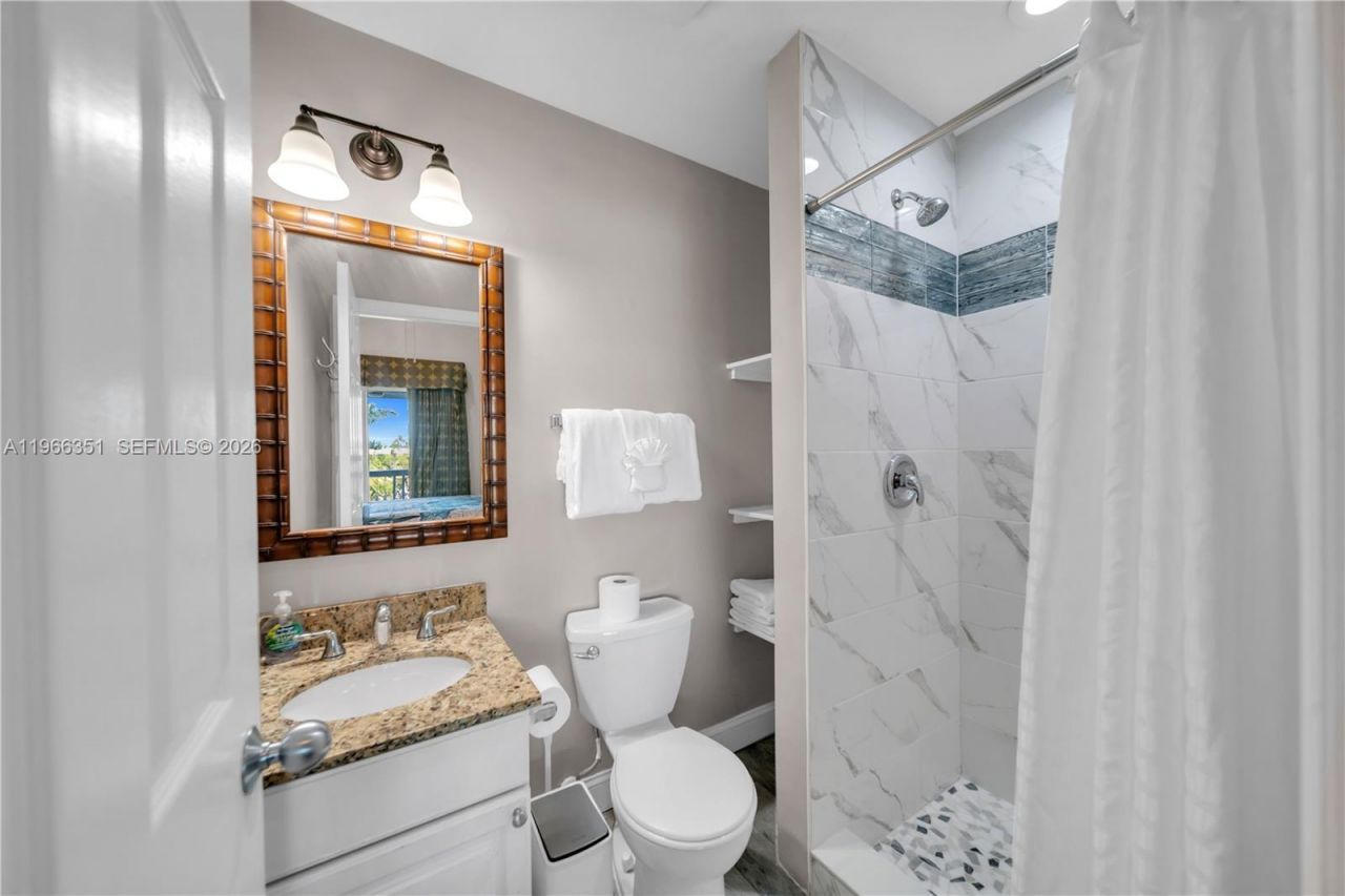 5101 Sunset Village Dr , Duck, FL 33050 Photo