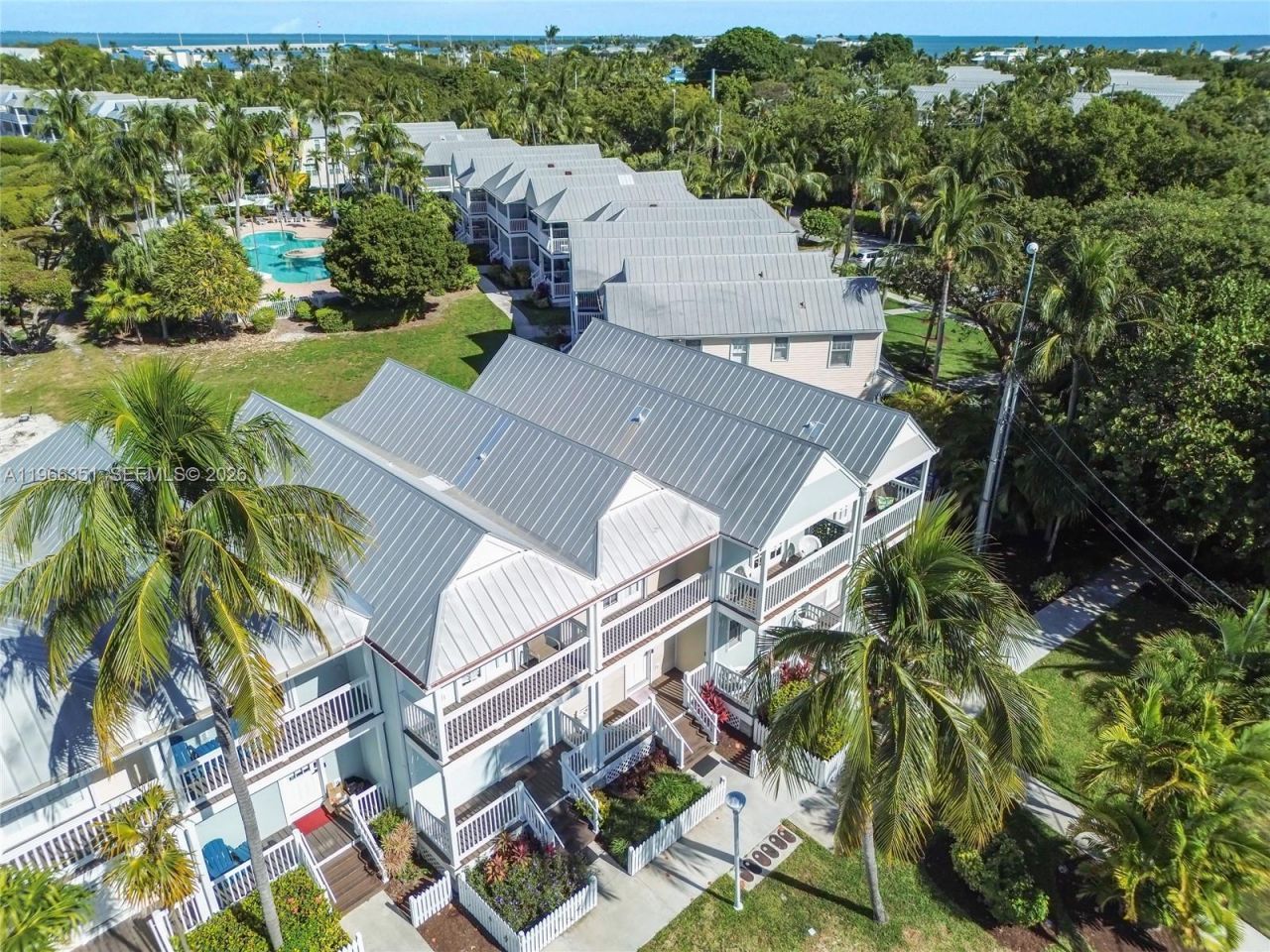 5101 Sunset Village Dr , Duck, FL 33050 Photo