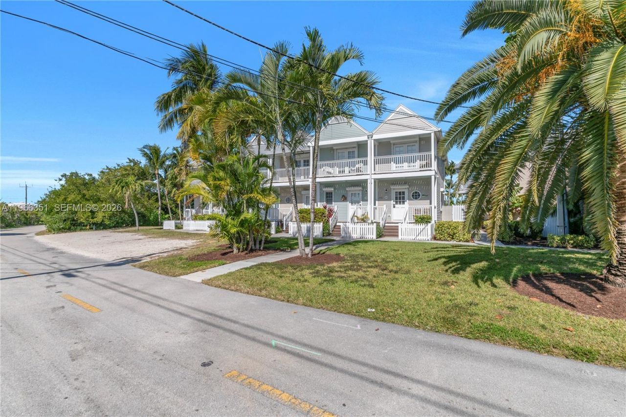 5101 Sunset Village Dr , Duck, FL 33050 Photo