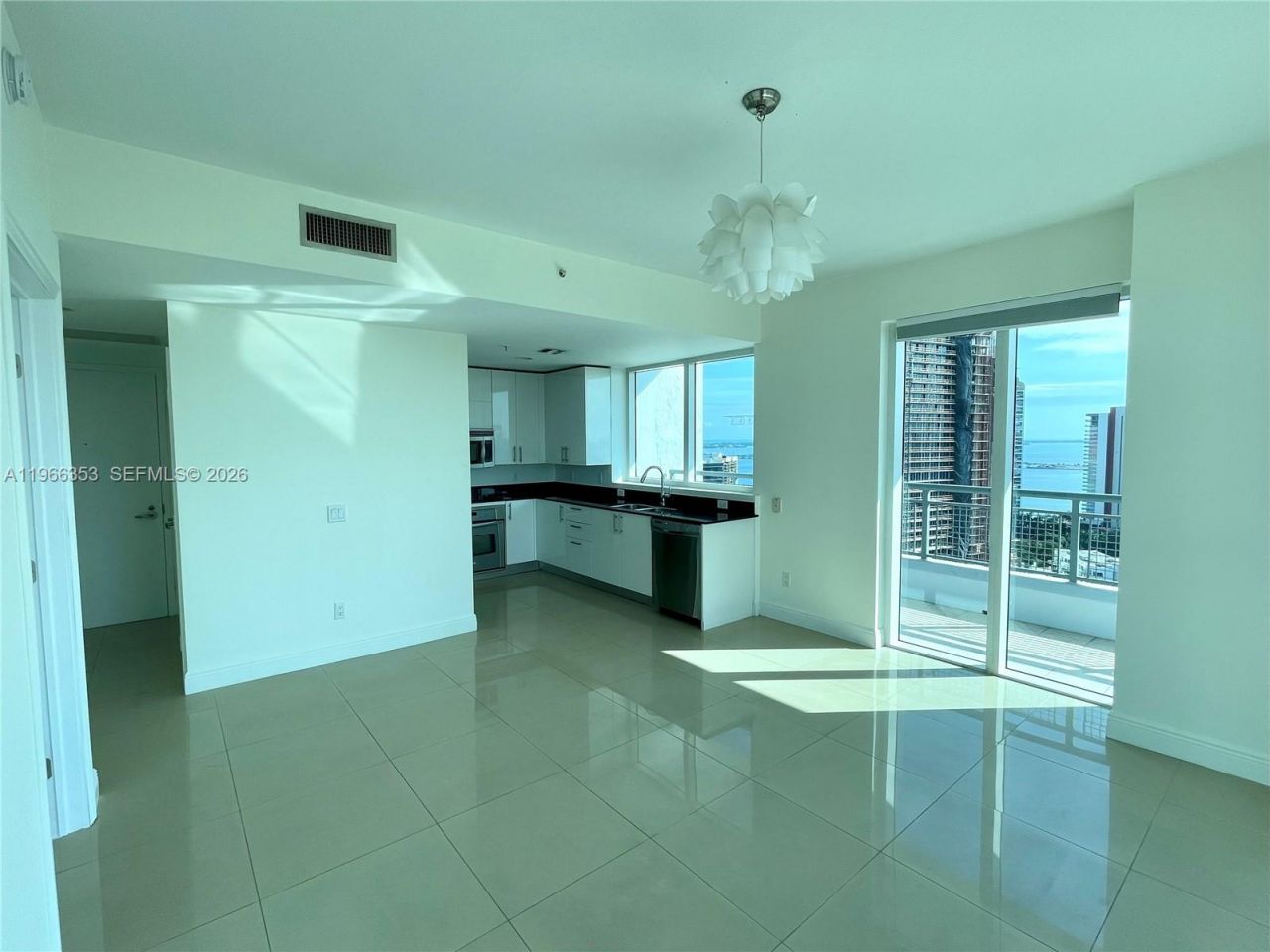 60 SW 13th St , Unit 2101, Miami, FL 33130 Photo