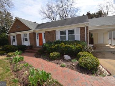 6901 STONEYBROOKE LANE, ALEXANDRIA, VA 22306