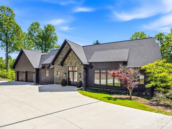 241 Tower Circle, Laurel Park, NC 28739