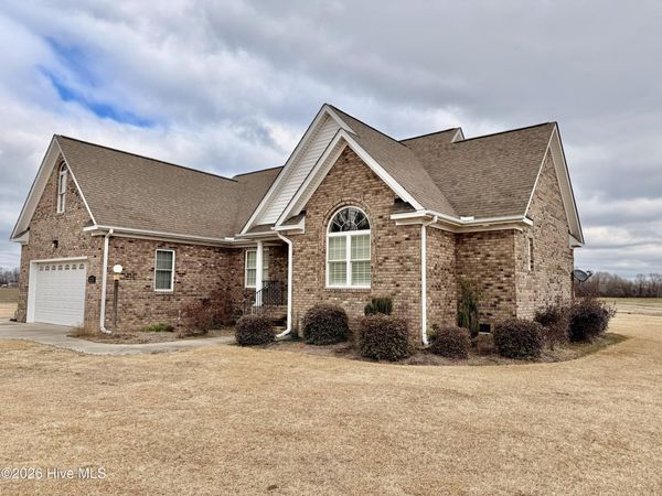 2270 Vandiford Thomas Road, Snow Hill, NC 28580