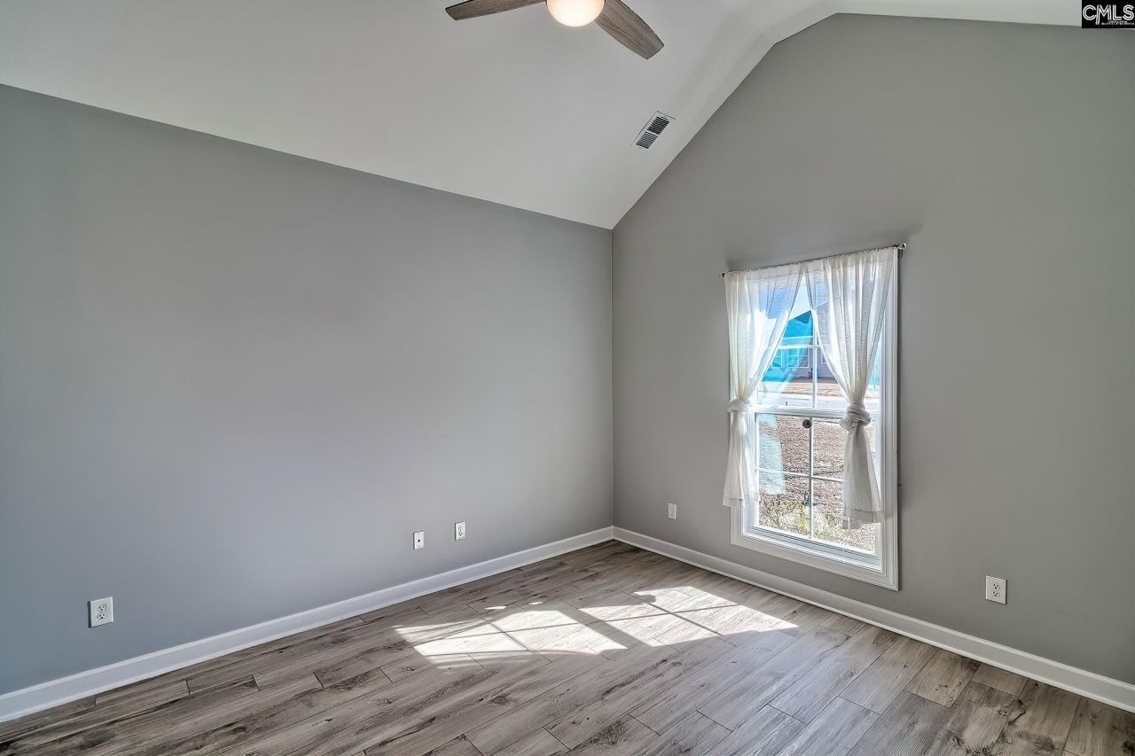 1420 Saugus Court Photo 17