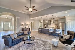 1420 Saugus Court photo 4