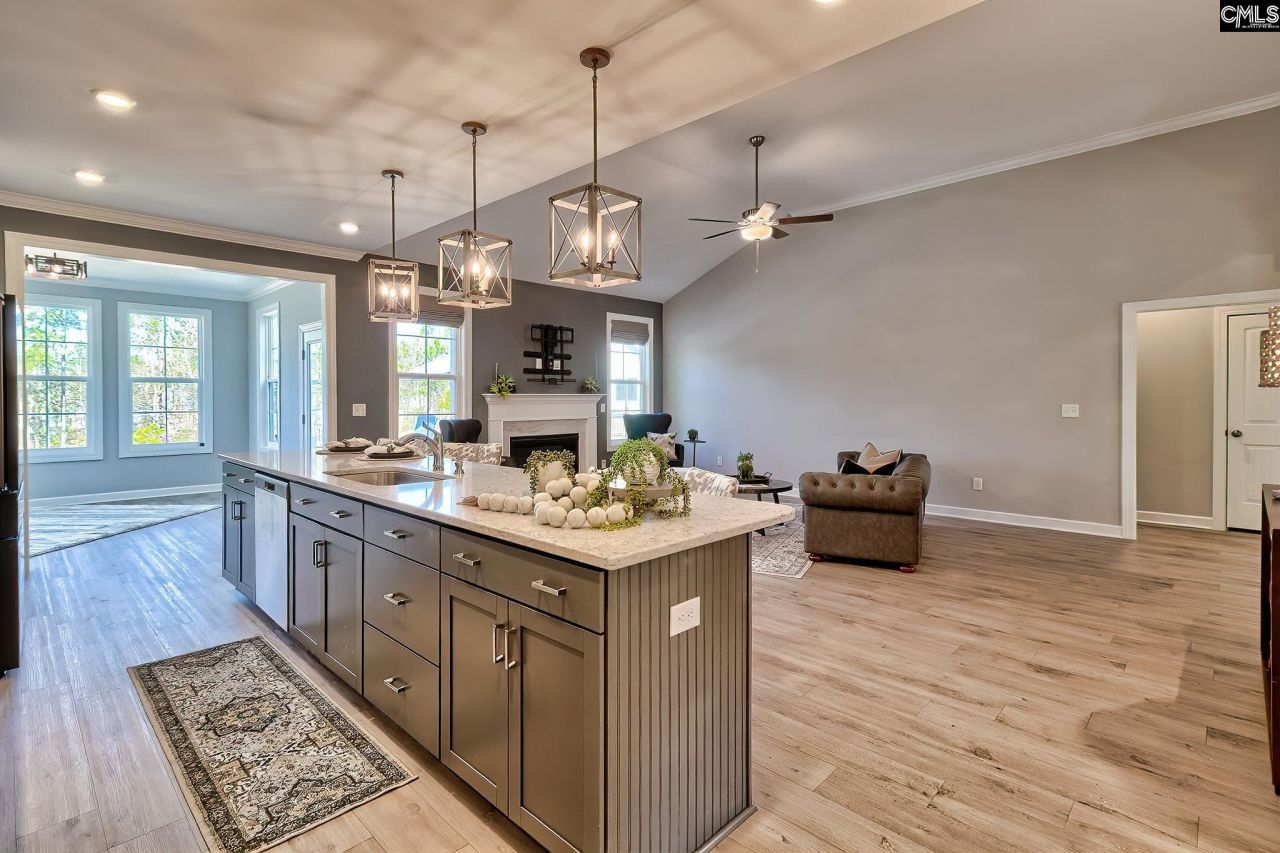 1420 Saugus Court Photo 7