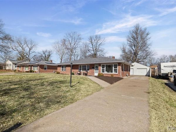 7117 Gary Drive, Belleville, IL 62223