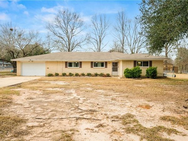 1022 2ND Street, Dry Prong, LA 71423