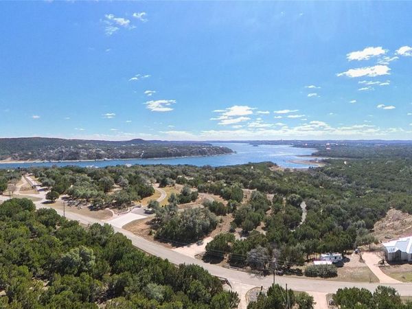 8600 Ranchland Hills CV, Jonestown, TX 78645