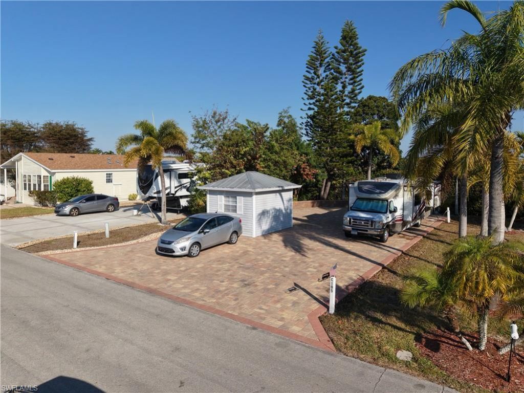 10337 Nightwood Dr., Fort Myers, FL 33905 Photo