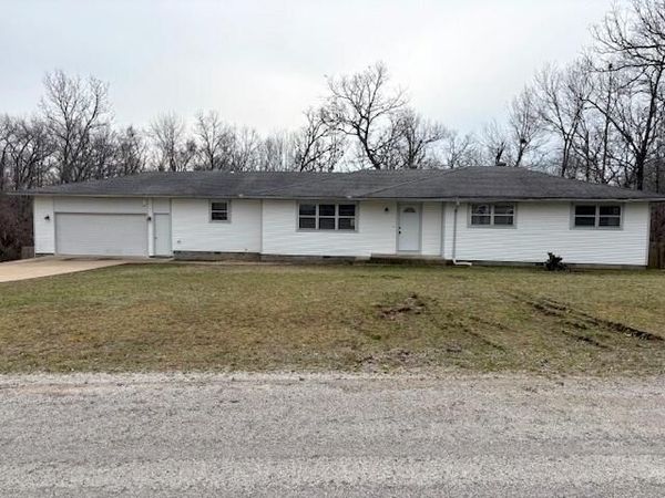 8747 Farm Road 2282, Seligman, MO 65745
