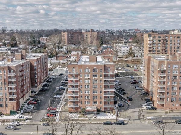 345 Bronx River Road, Unit 4D, Yonkers, NY 10704