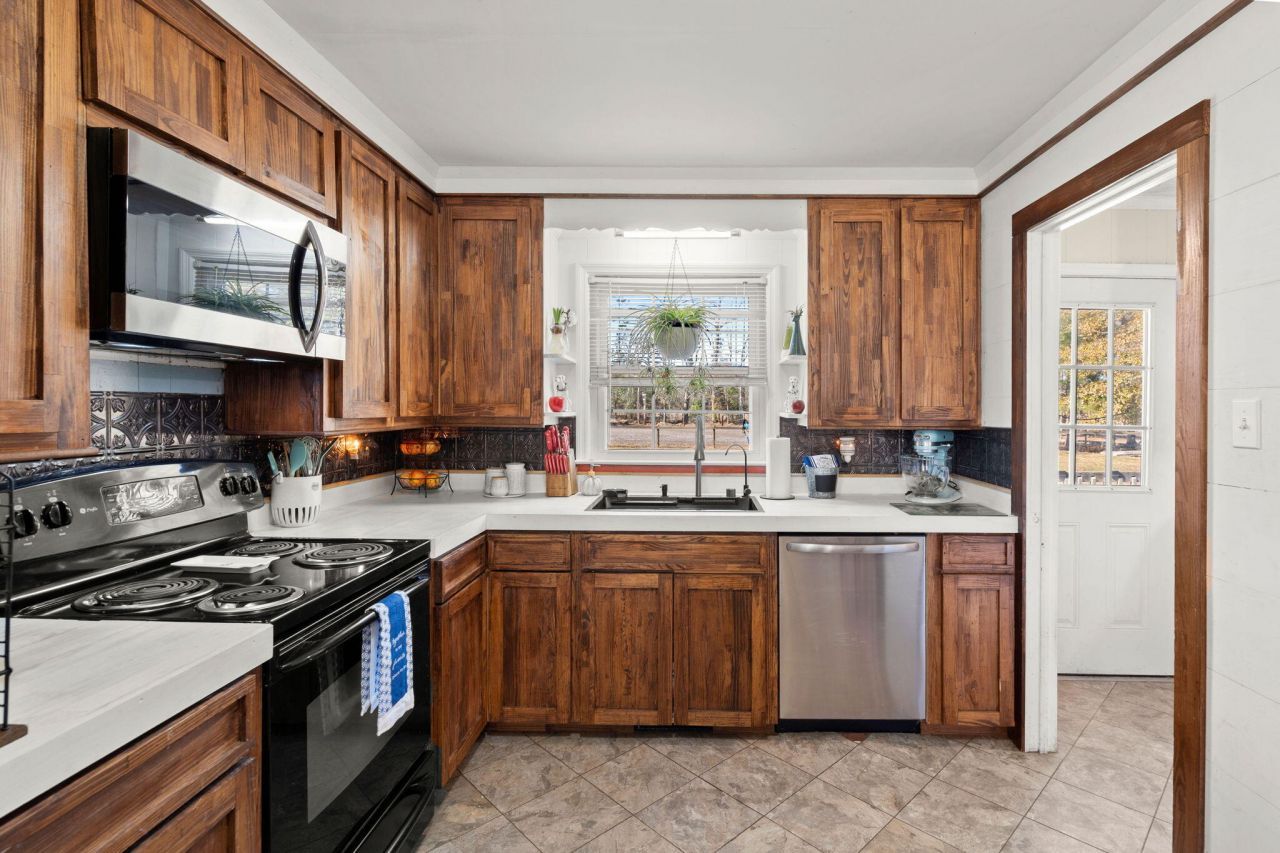 151 Grannys Lane Photo 14