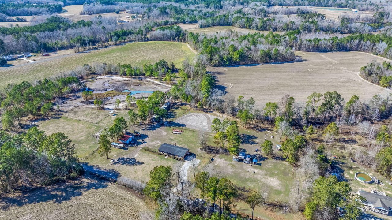 151 Grannys Lane Photo 33