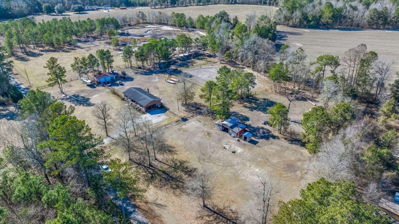 151 Grannys Lane Photo 34