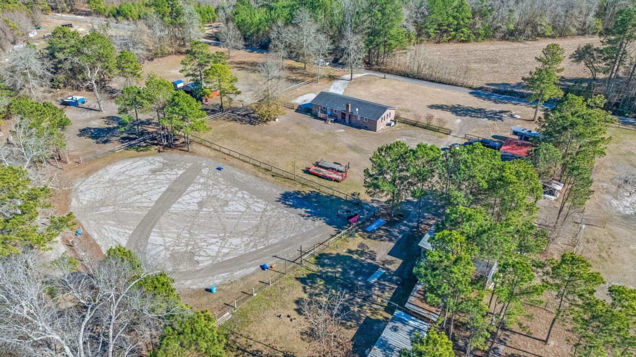 151 Grannys Lane Photo 38