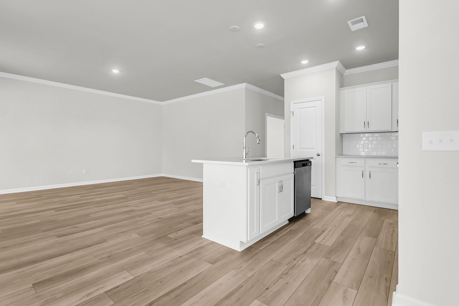 107 Old Creek Court Photo 16