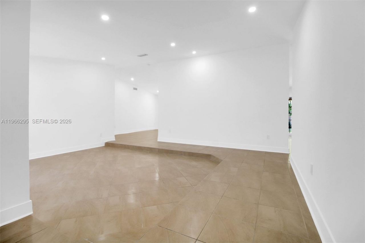 3420 SW 111th Ave, Miami, FL 33165 Photo