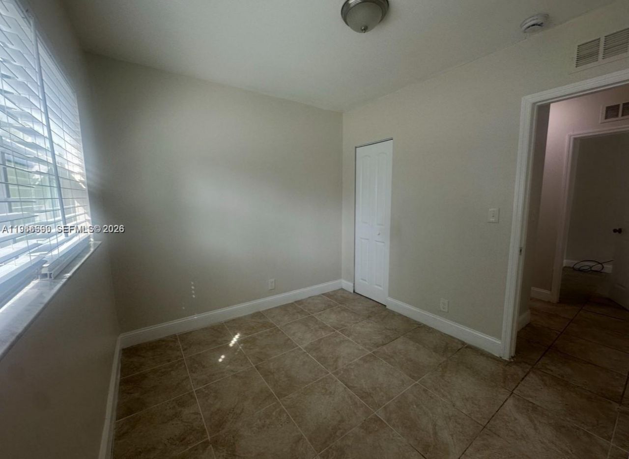 2511 NW 9th St , Fort Lauderdale, FL 33311 Photo