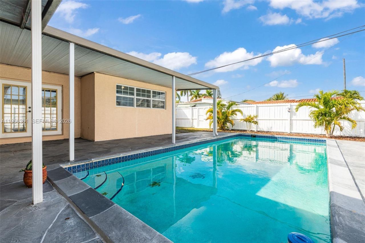 7751 NW 32nd St, Davie, FL 33024 Photo