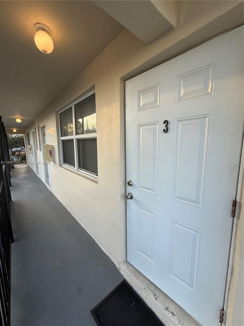 5963 SW 66th Ter, Unit 3, South Miami, FL 33143 Photo