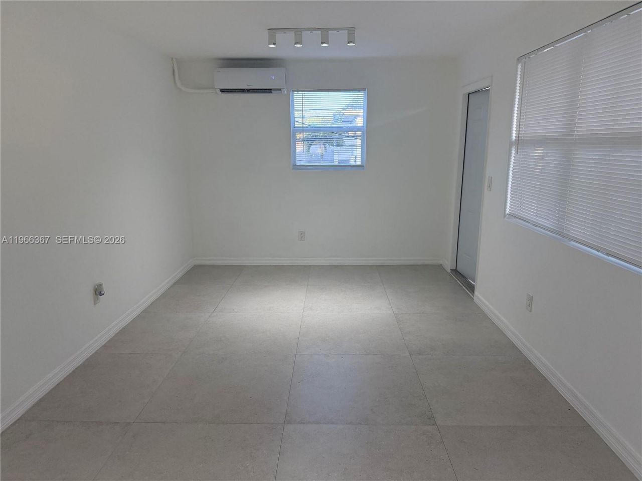 5963 SW 66th Ter, Unit 3, South Miami, FL 33143 Photo