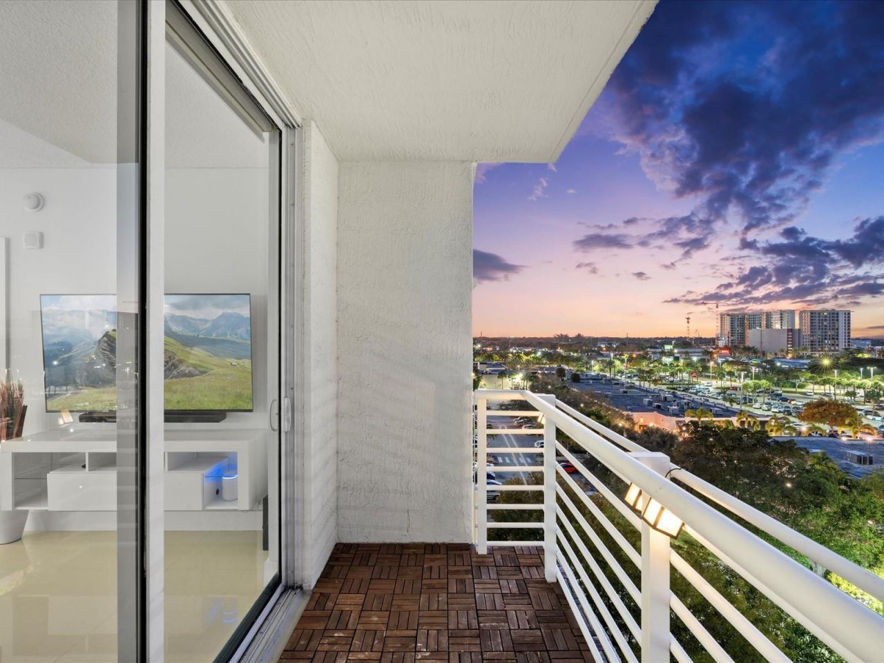 18800 NE 29th Avenue, Unit 704, Aventura, FL 33180 Photo