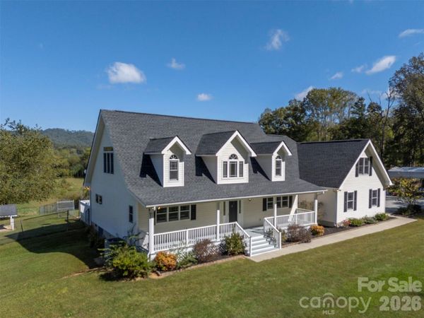 275 Souther Road , Fletcher, NC 28732