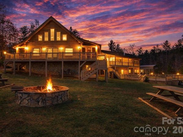 2257 Quiet Creek Lane , Lenoir, NC 28645