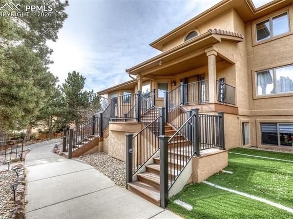 5540 Parapet Court, Colorado Springs, CO 80918