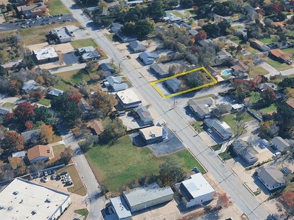 7272 Glenview Drive , Richland Hills, TX 76180