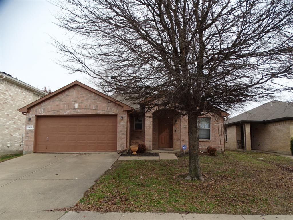 5428 Maverick Drive, Grand Prairie, TX 75052 Main Photo