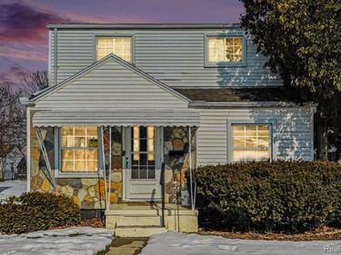 582 Nevada Avenue, Pontiac, MI 48341