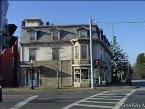 4 W Market Street, Unit 2, Hyde Park, NY 12538