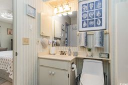 206 60th Ave. N  photo 4