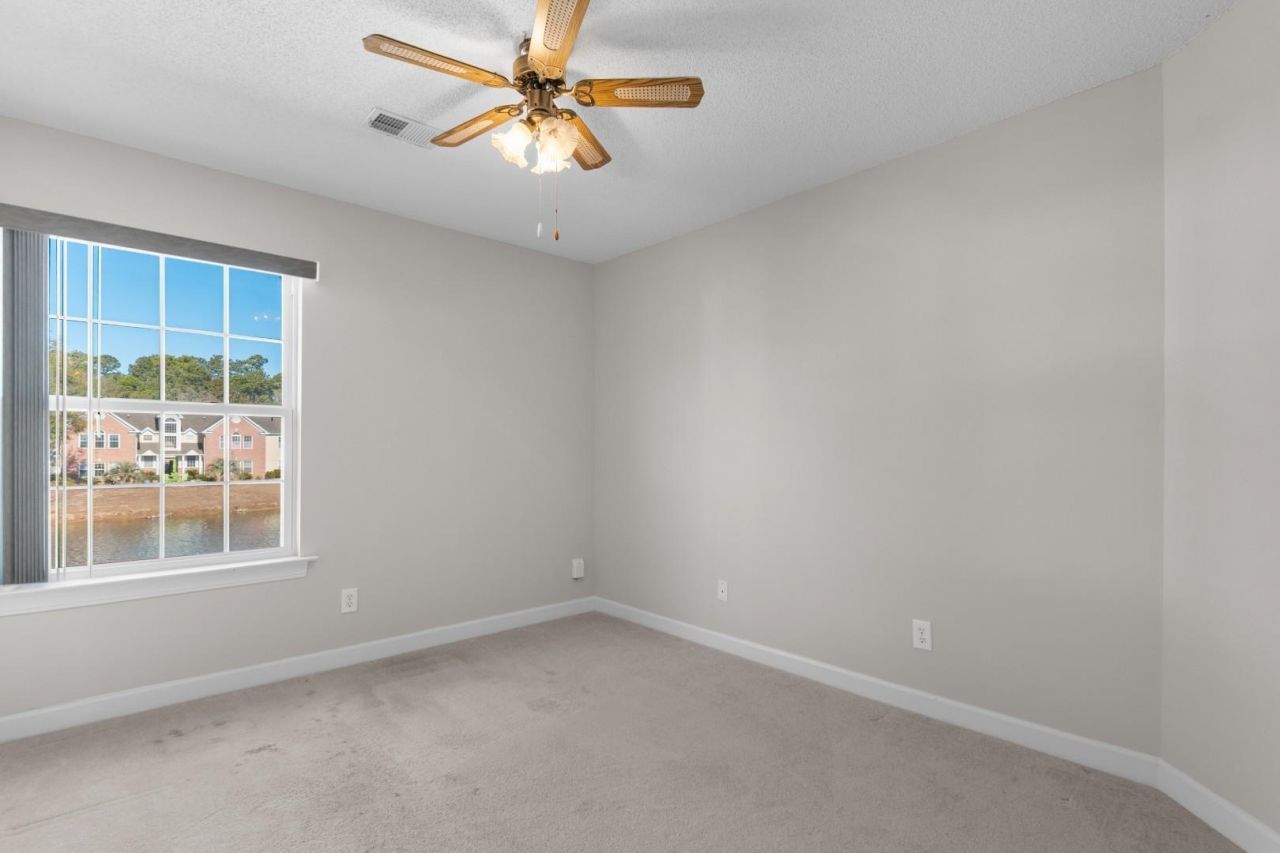 4300 Lotus Ct. Photo 17