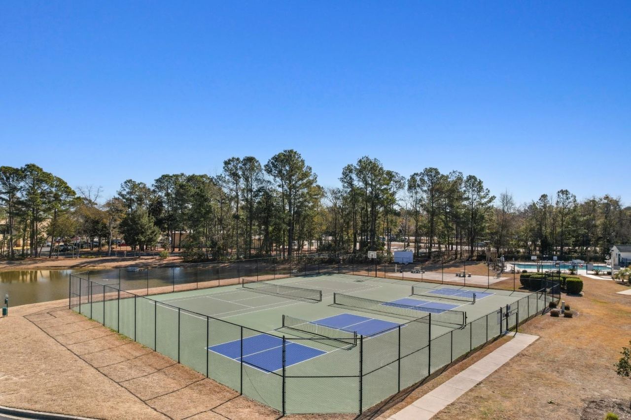 4300 Lotus Ct. Photo 33