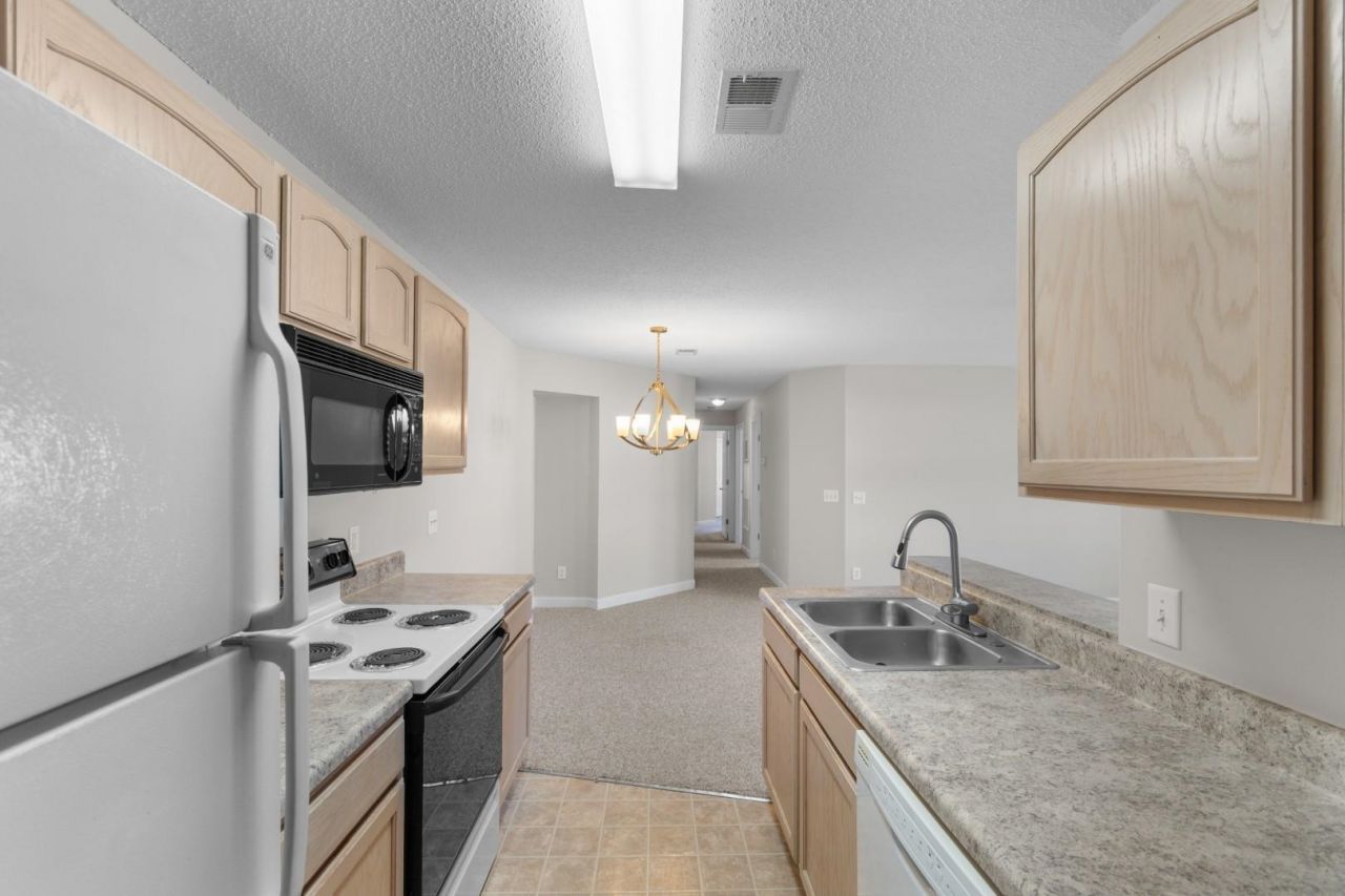 4300 Lotus Ct. Photo 7