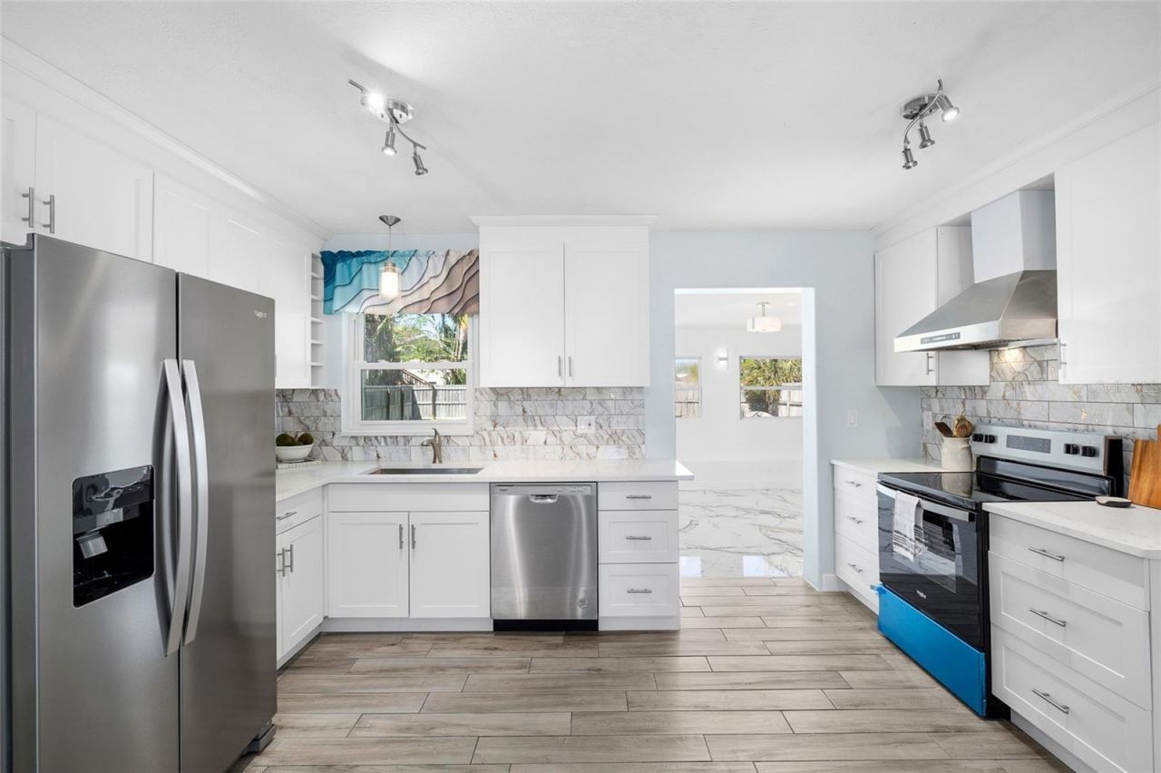 1827 Nevada Avenue Ne, Saint Petersburg, FL 33703 Photo