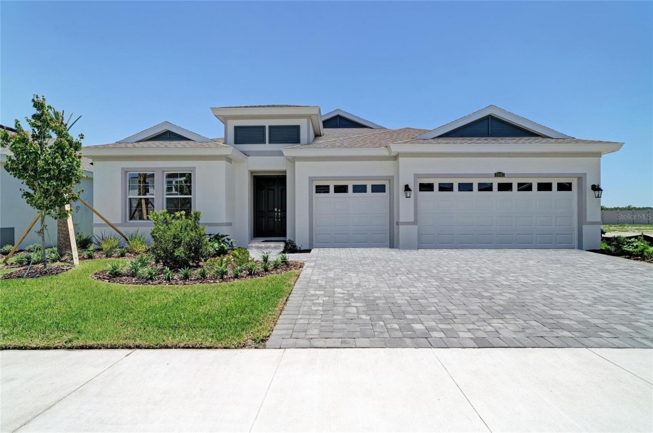 33482 Twilight Sea Place, Dade City, FL 33525 Main Photo