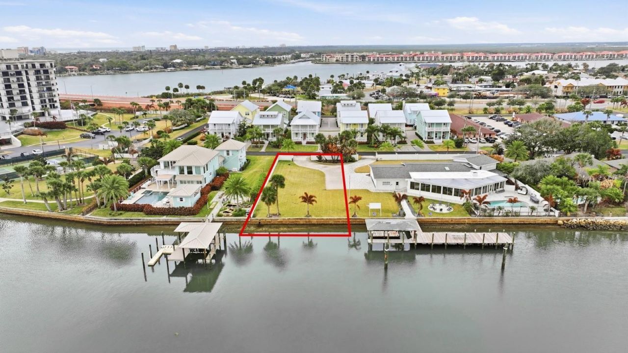 104 East Circle Drive, New Smyrna Beach, FL 32169 Photo