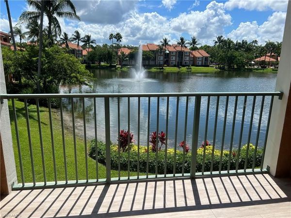 1205 Wildwood Lakes BLVD, Unit 5-204, NAPLES, FL 34104
