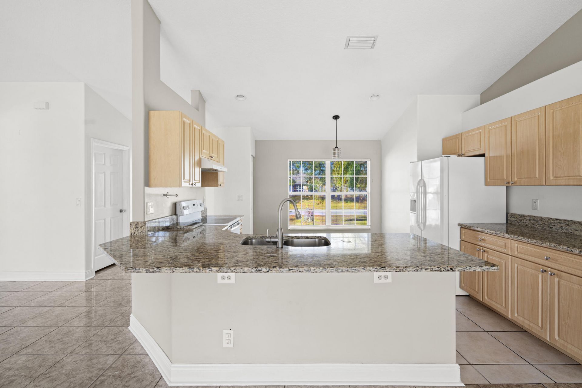 990 SW Versailles Avenue, Port Saint Lucie, FL 34953 Photo