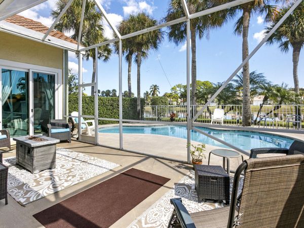 12841 Oak Knoll Drive, Palm Beach Gardens, FL 33418