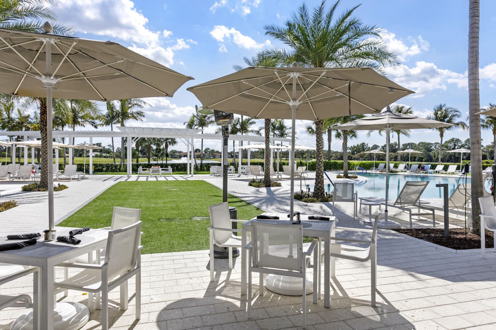 12841 Oak Knoll Drive, Palm Beach Gardens, FL 33418 Photo